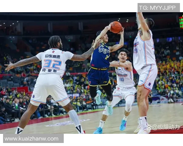 CBA精彩回顾广东队与山东队的激烈对决与精彩瞬间分析